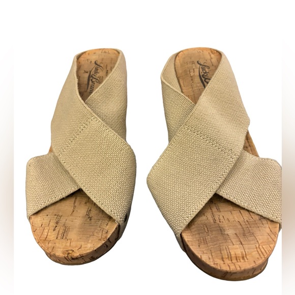 Lucky Brand Women’s Tan Miller Wedge Size 6 - Picture 2 of 9